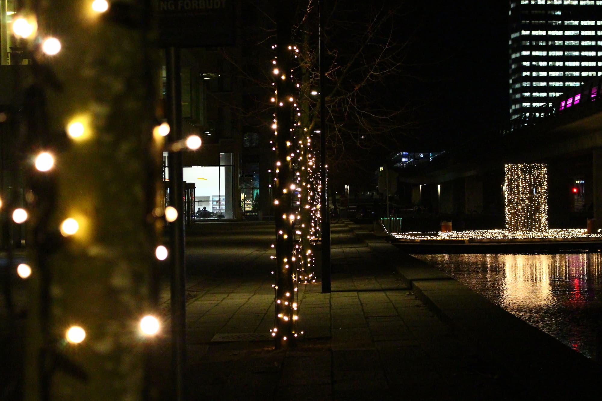 Julelys i Sivegaden i Ørestad City.