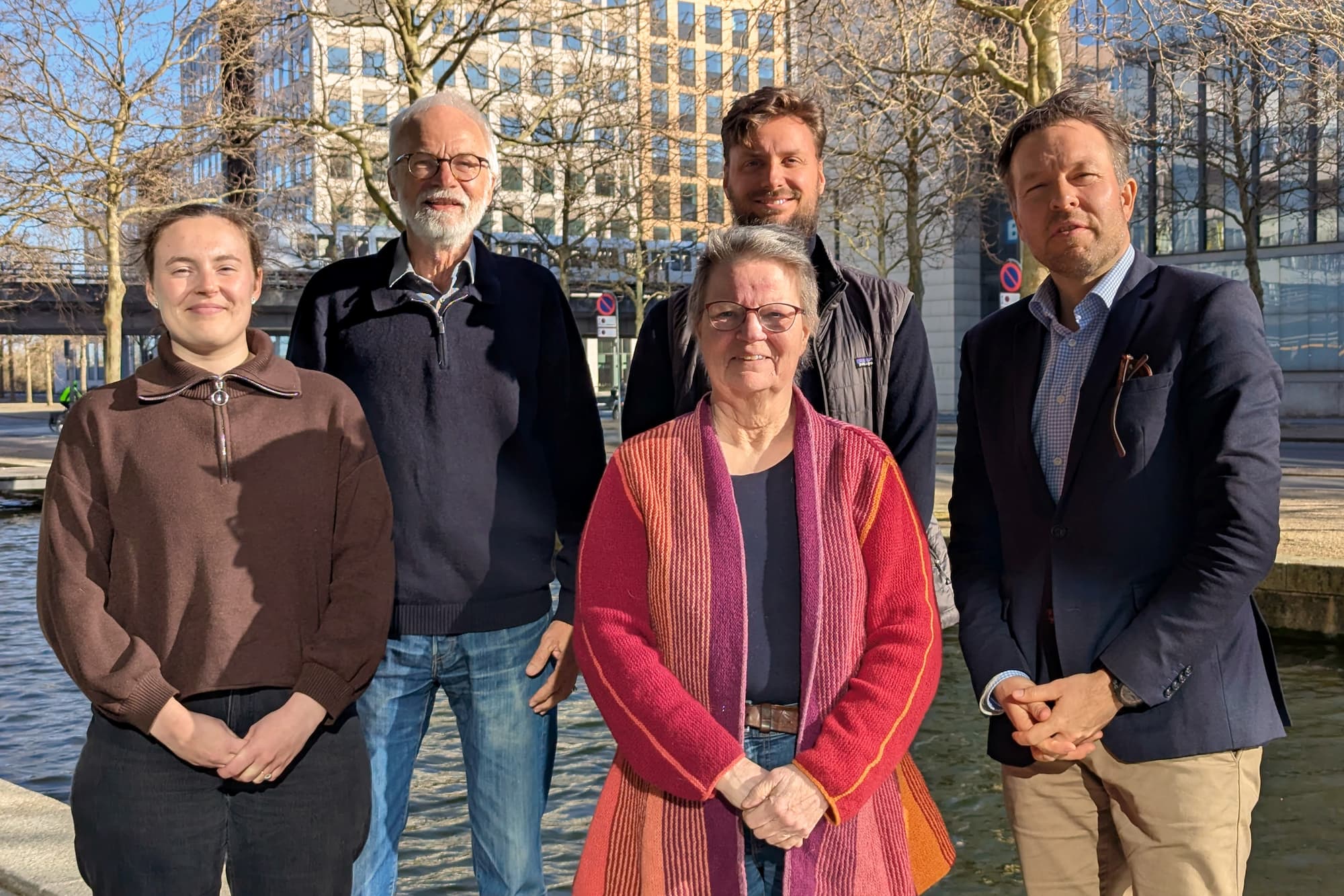 Grundejerforeningen Ørestad Syds bestyrelse pr. 9. april 2026. Fra venstre: Kia Kuhlmann, Steen Jürs, Karen Borchersen, Svend Elberg Thomsen, Frederik Berling. Ikke til stede: Anne Aage, Mikkel Elgaard Larsen.