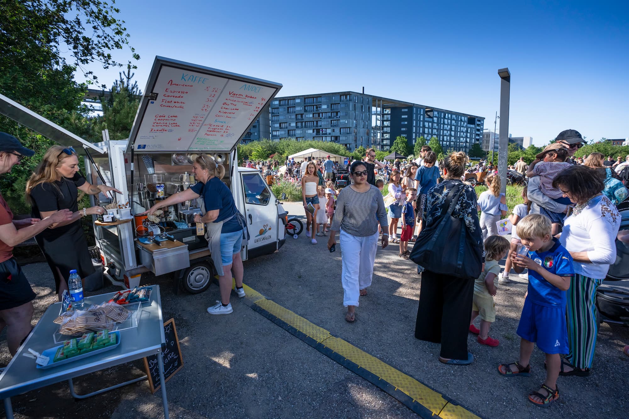 Også den indiske foodtruck Masalawala, Kaffesneglen og Motts kiosk var hyret ind til at lange lækre sager over disken.
